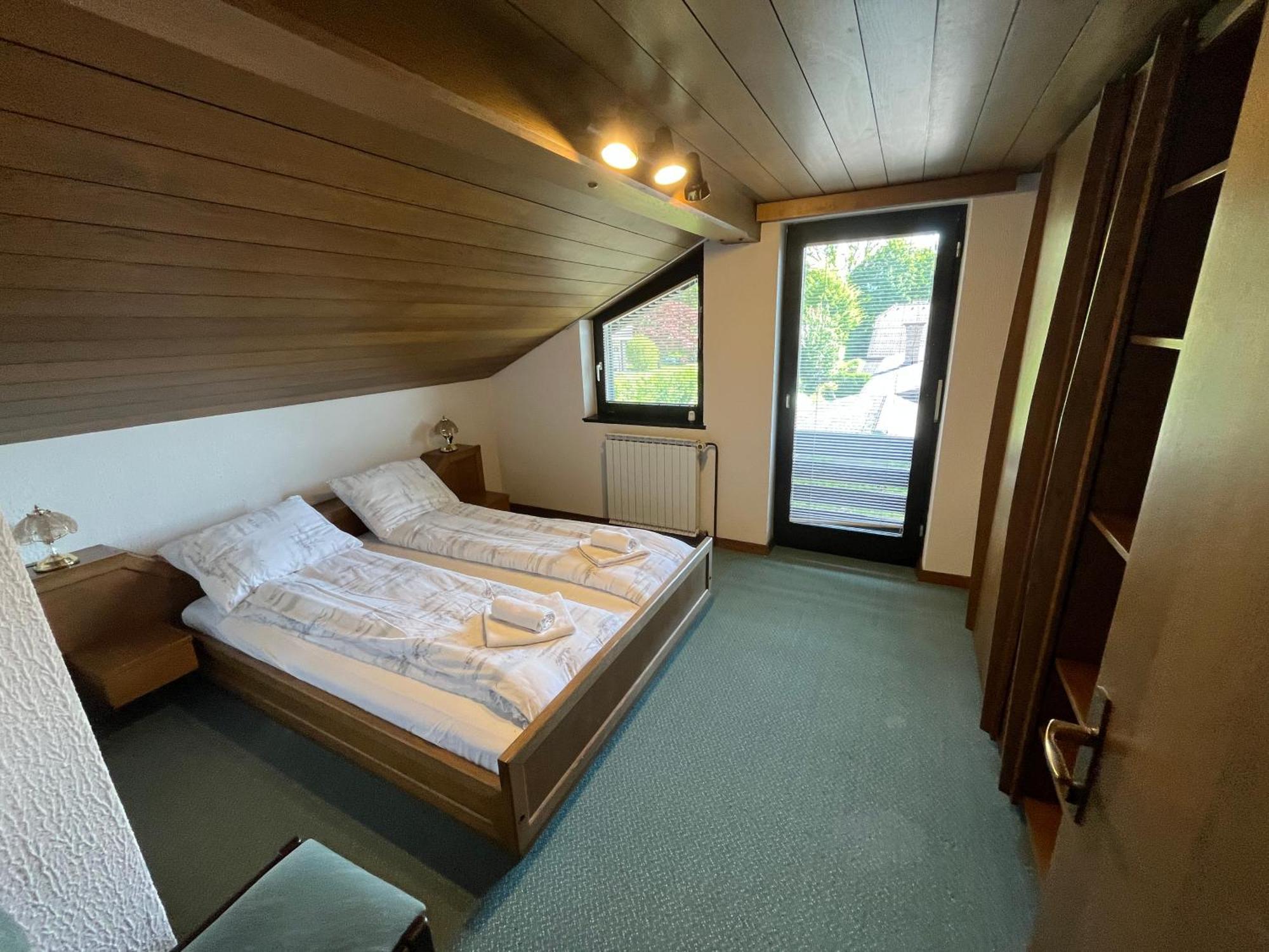 Sara'S Guesthouse Bled Esterno foto